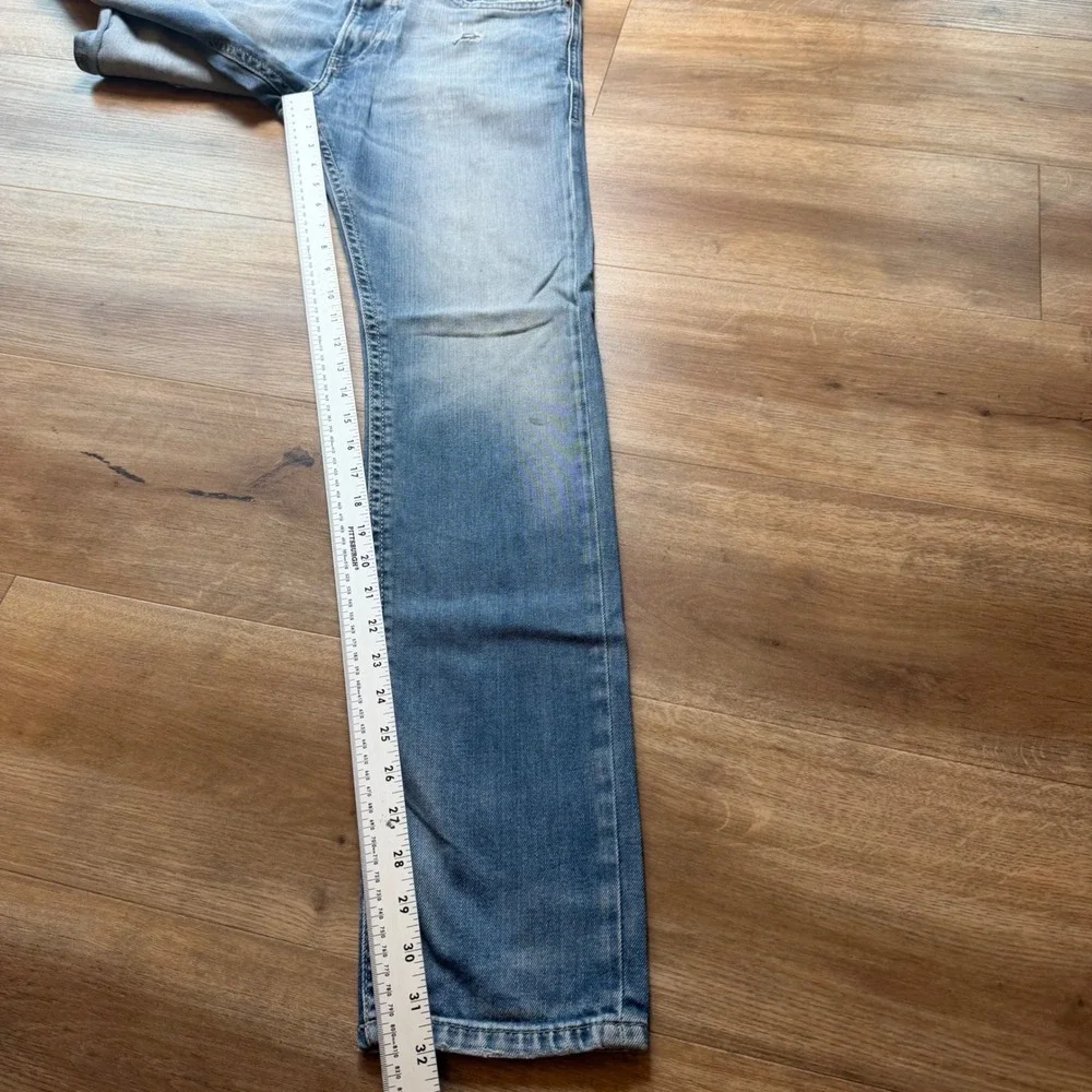 Diesel Thommer Jeans Mens 30x32 Blue Light‎ Wash Distressed Slim Skinny 084DD